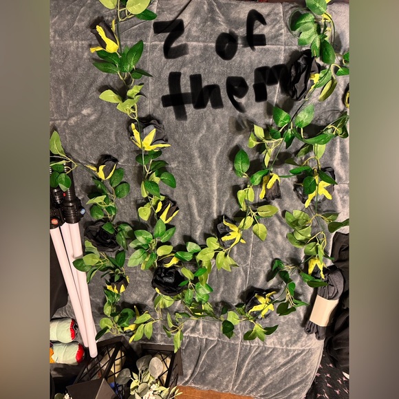 Wedding items - Picture 2 of 7